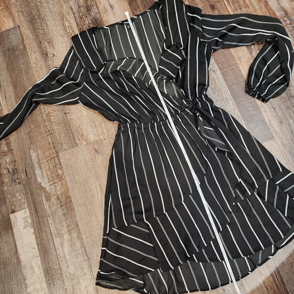Express Black and White Striped Ruffled Dress - Picture 6 of 7